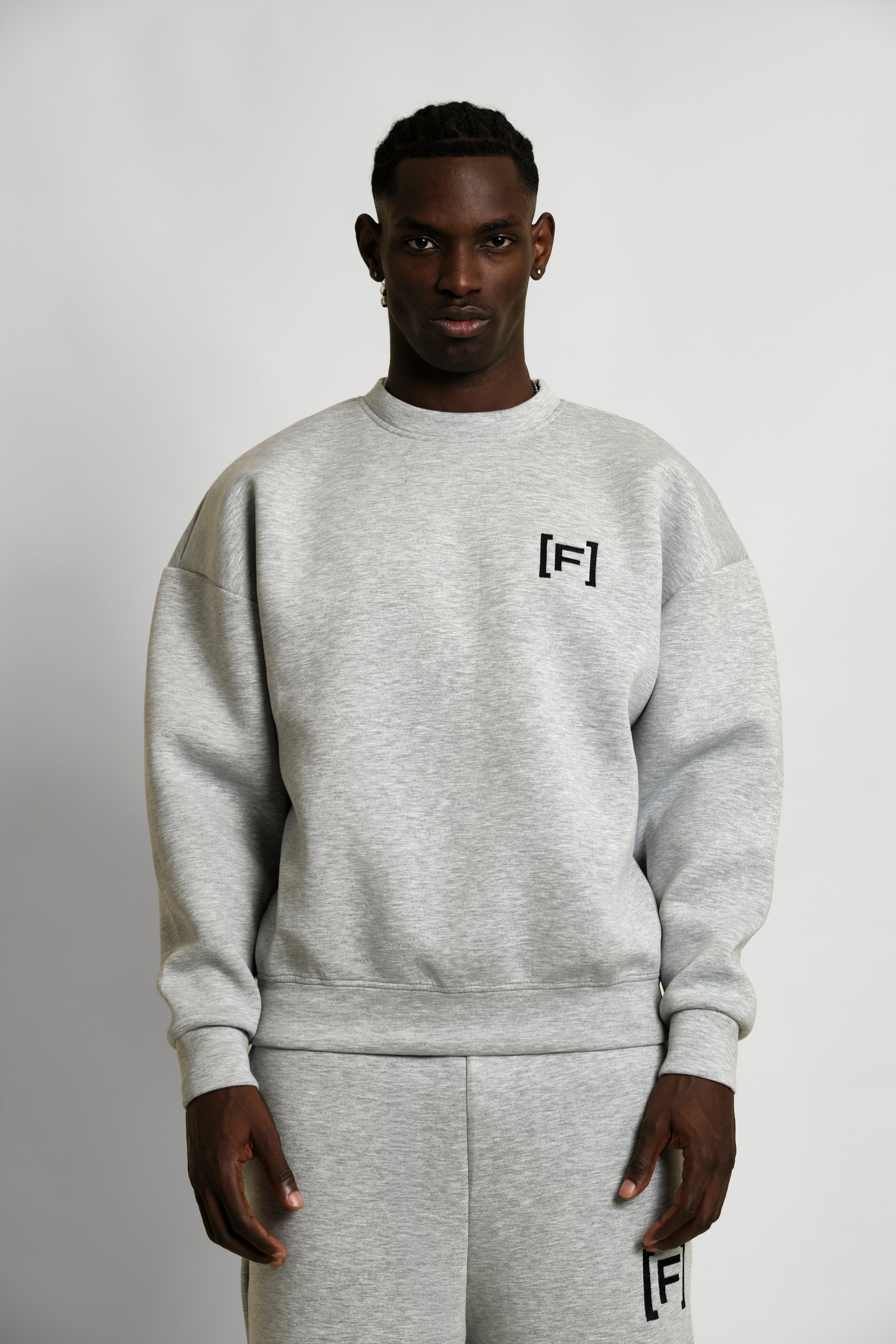[F] SWEATER-13
