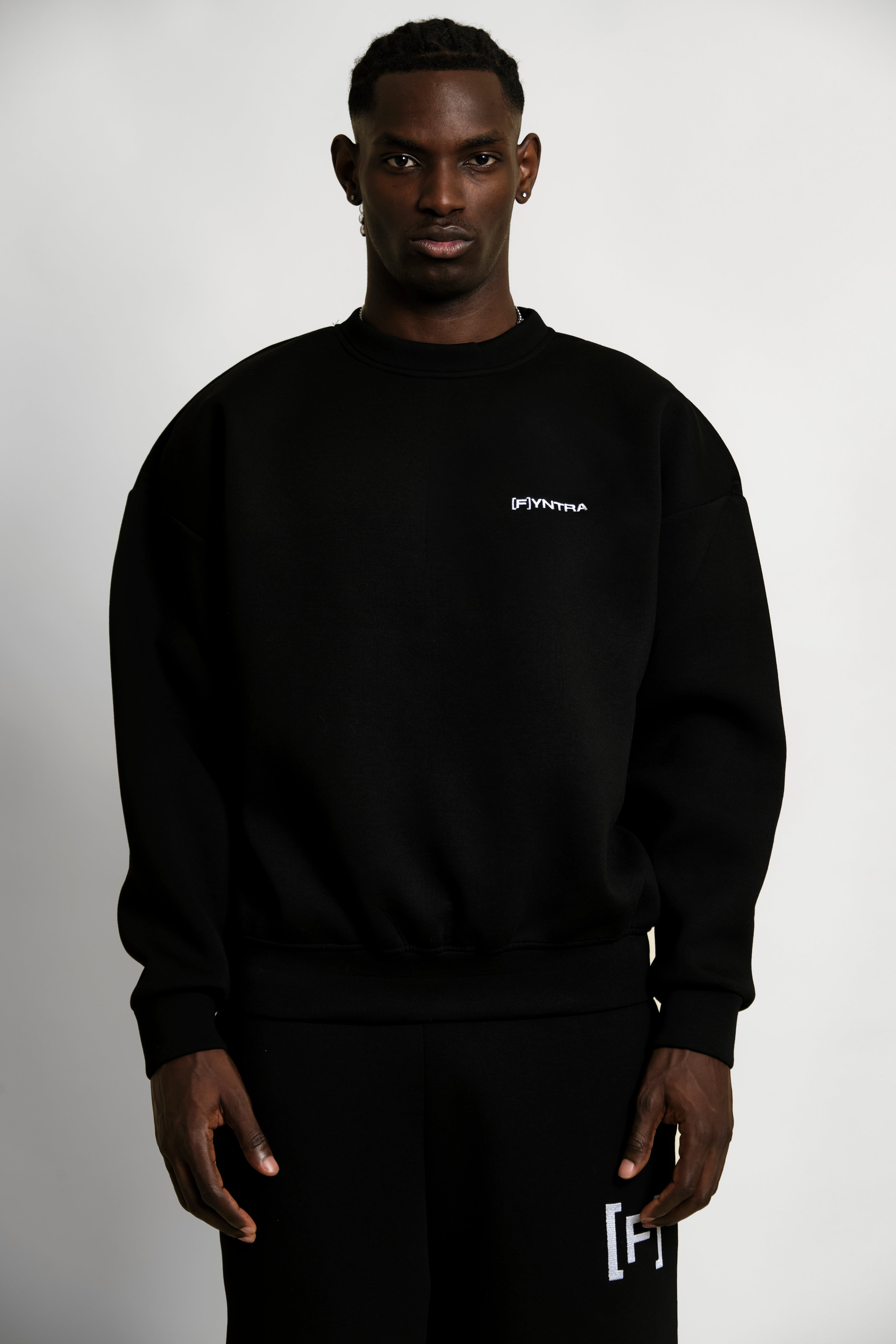 [F] SWEATER-7